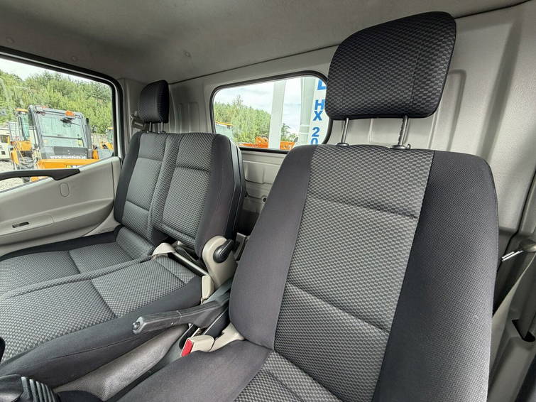 Renault Maxity 25