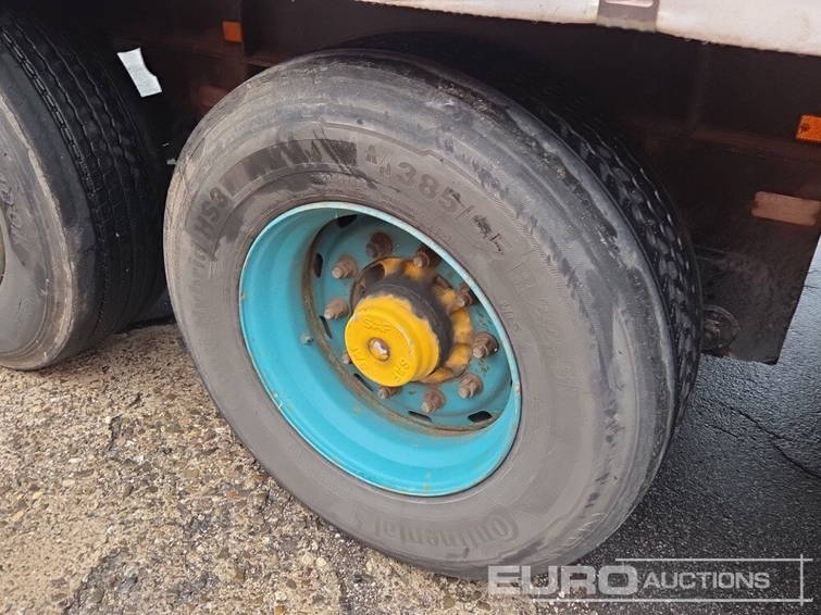 Diversen Triple Axle Curtainside Trailer, Tail Lift 8