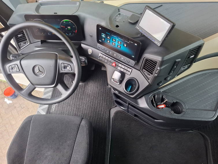 Mercedes-Benz Actros 2545 Gigaspace 6X2 90748 10