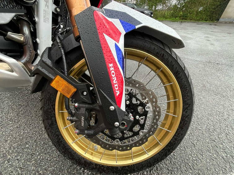 Honda Afrika Twin Adventure Sport CRF. 1100A4 14