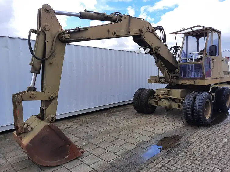 O & K MH4 4X4 Full Manual 1