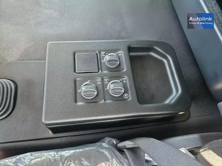 Astra HD9 44.38. Châssis cabine 23
