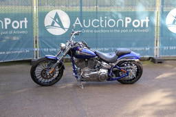 Harley-Davidson CVO Break OUT