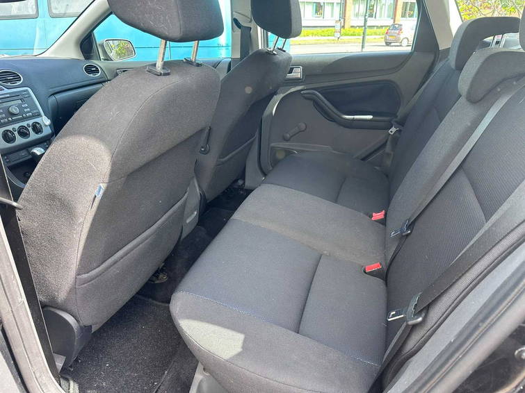 Ford Focus Wagon 1.8-16V Amb. FlexiF. 3