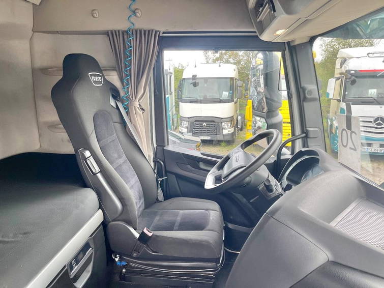 Iveco S-WAY 460 335368 km Retarder, CNG, ACC, 2X Fuel Tank 16