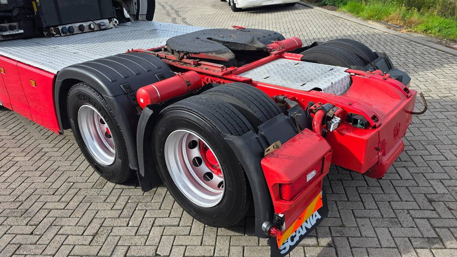 Scania R650 6x2, Retarder, hydraulics 16