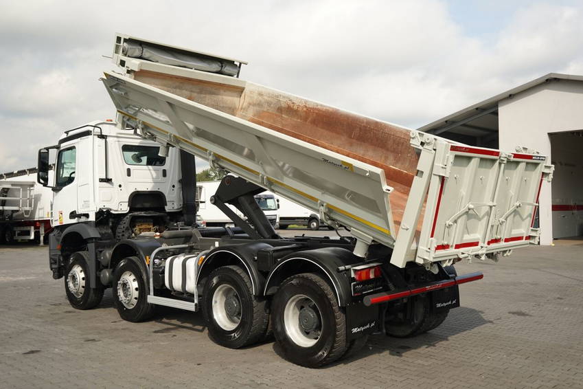 Mercedes-Benz Arocs 3240 8x4 / Wywrotka Dwustronna - 5,7 M / Hydroburta / AU 4