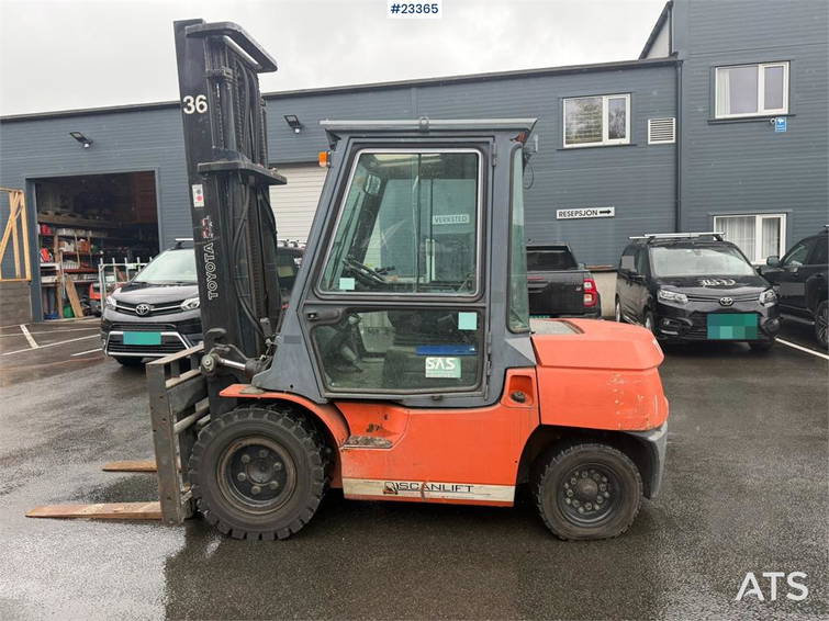 Toyota 7FD45 02-7FD45 forklift 2