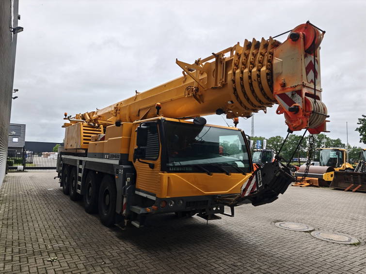 Liebherr LTM 1090-4.1 8x8 7