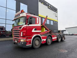 Scania R560 8x4/4