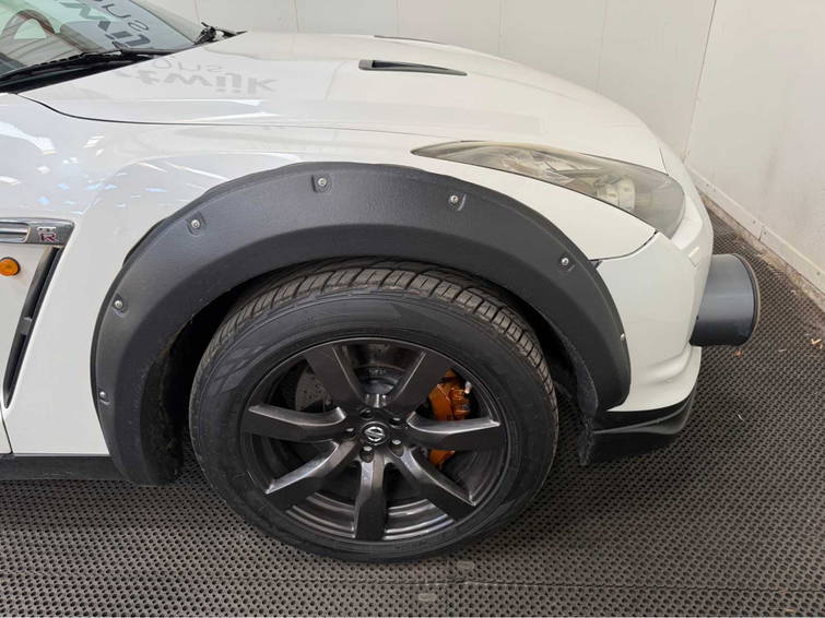 Nissan GT-R 30