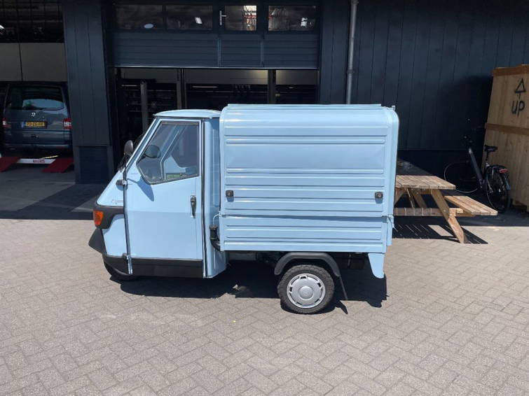 Piaggio Ape50 VAN 5