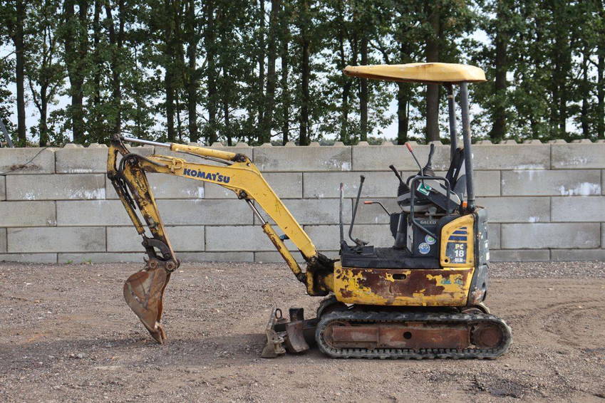 Komatsu PC18MR-2 2