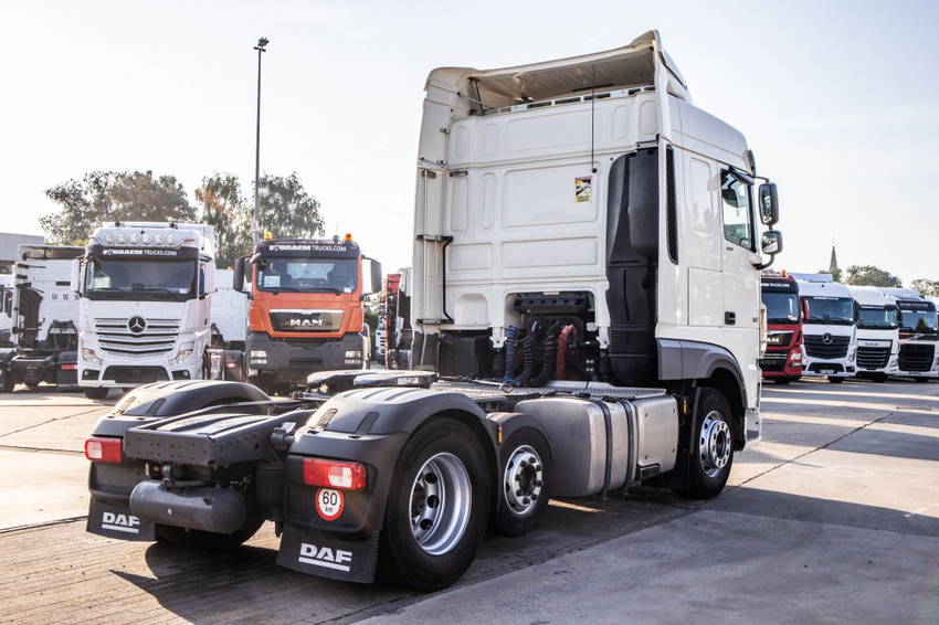 DAF XF 450 450-6X2 3