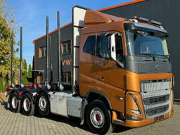 Volvo FH 16.750 8X4 Holztransport Alukar TOP
