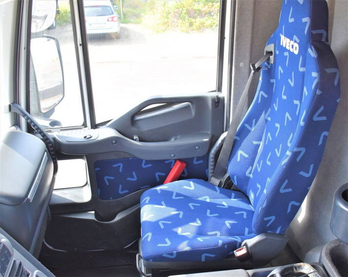 Iveco Stralis 310 Pritsche 7,05m +Kran +Funk 9