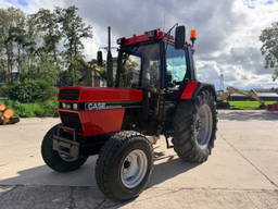 Case International 745XL