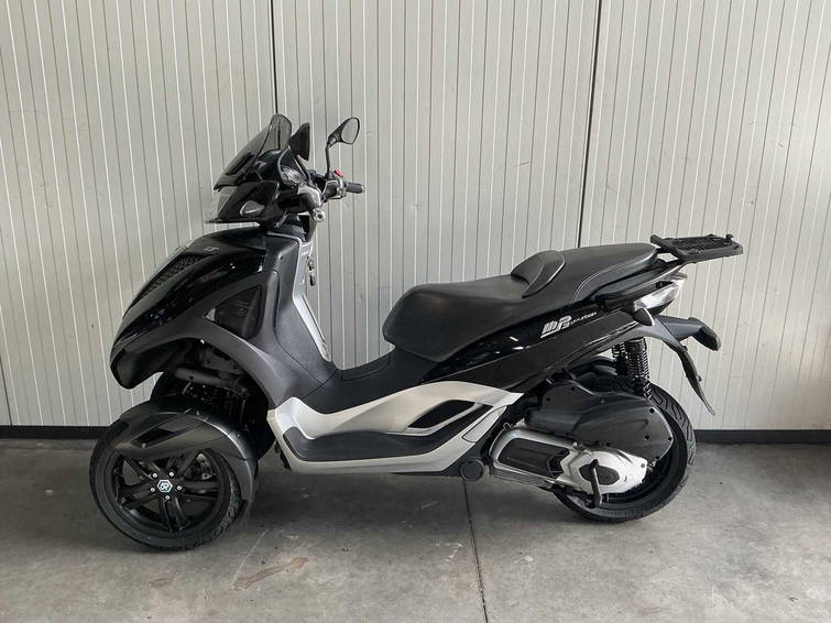 Piaggio Scooter 300 LT MP3 Yourban 1