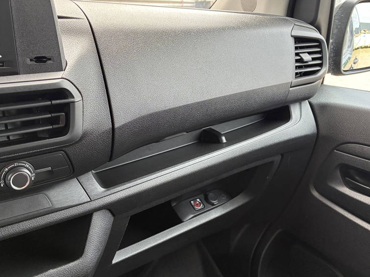 Opel Vivaro 2.0 BlueHDi 145 SS L2 Automaat Cruise Airco Sensoren 17