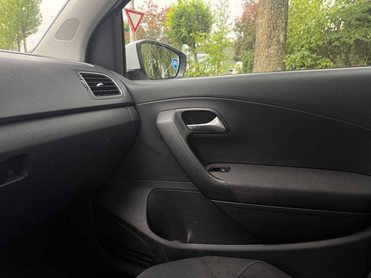 Volkswagen Polo 1.4 TDI BlueMotion 9