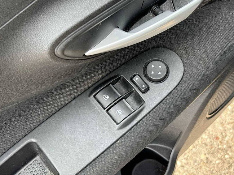 Fiat Punto Evo 0.9 TwinAir Pop 10