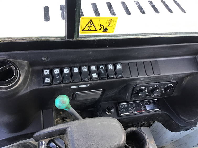 Takeuchi TB290-2 8