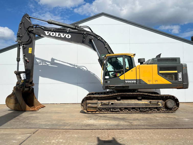 Volvo EC380E L - Automatic Greasing / Quick Coupler 1
