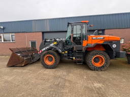 Doosan DL220 Develon