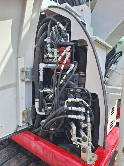 Takeuchi TB2150R 14
