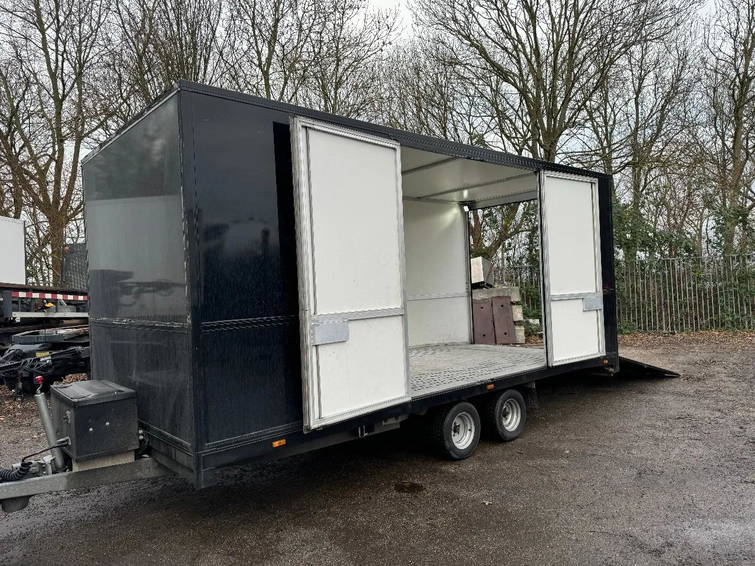 Diversen Remote Control Lift Moetefindt Remote Control Lift Winch, AIR Suspension 2