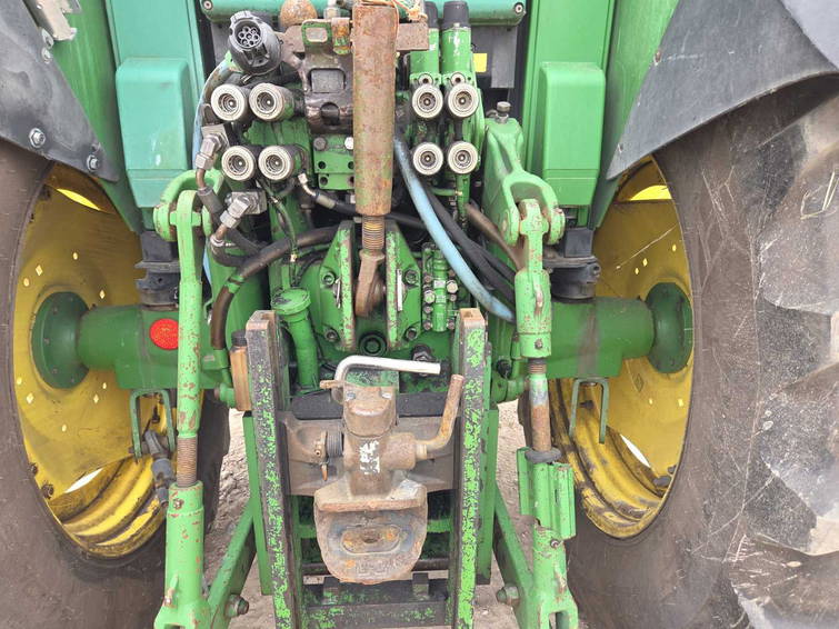 John Deere 6220 6
