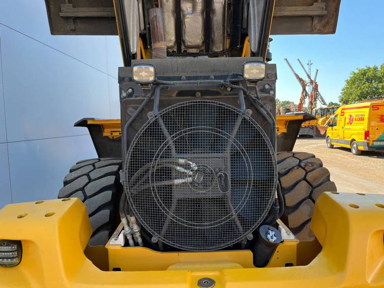 Volvo L70G - Quick Coupler / 3th Function 25