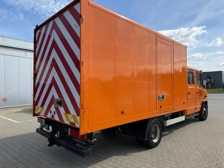 Mercedes-Benz Vario 814 2