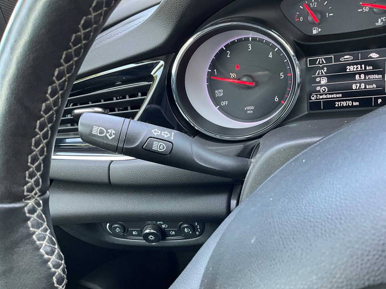 Opel Insignia Grand Sport 2.0 19
