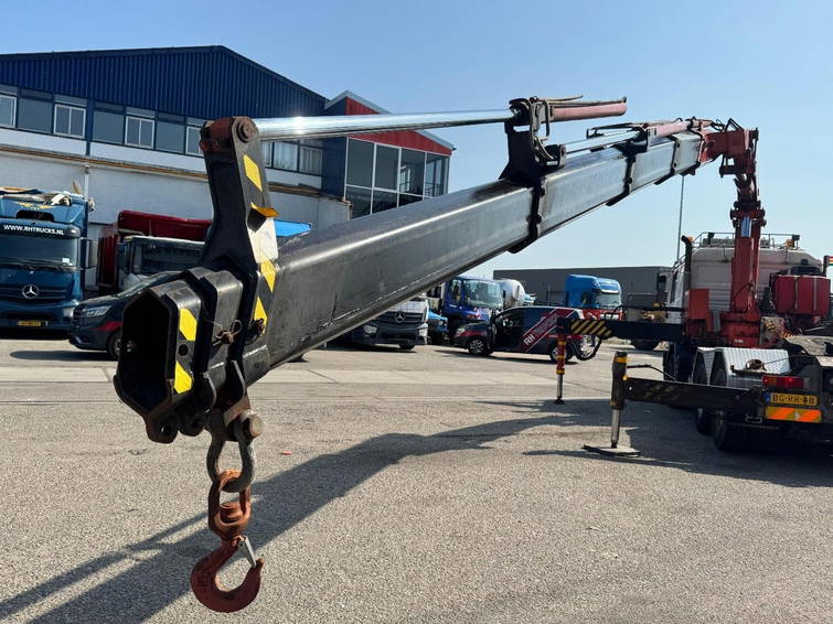 MAN 28.403 6X4 Euro 2 - Fassi F520XP + Remote Control 4