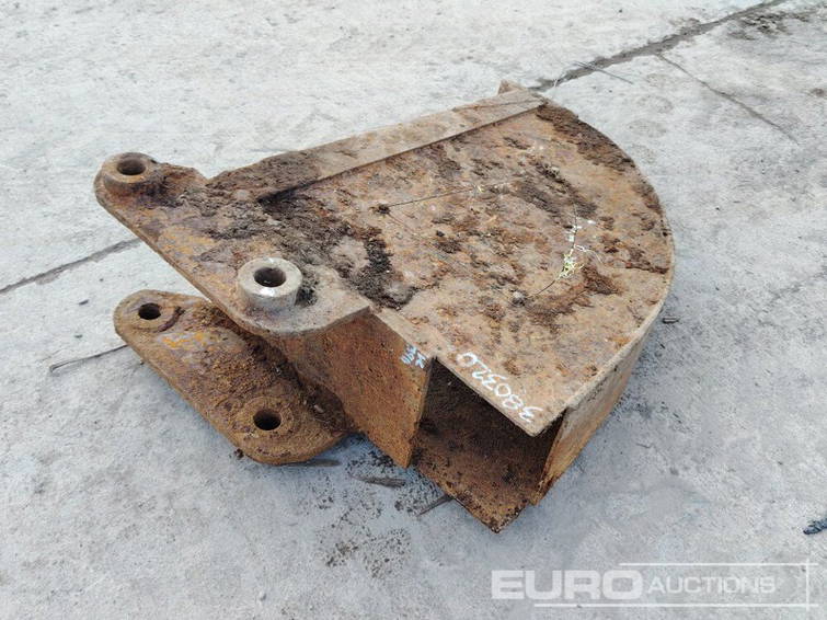 Diversen Tile Bucket 50mm Pin to suit Excavator 3