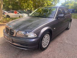 BMW 3-serie 318i