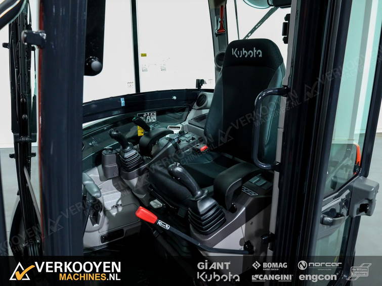 Kubota KX042-5 13
