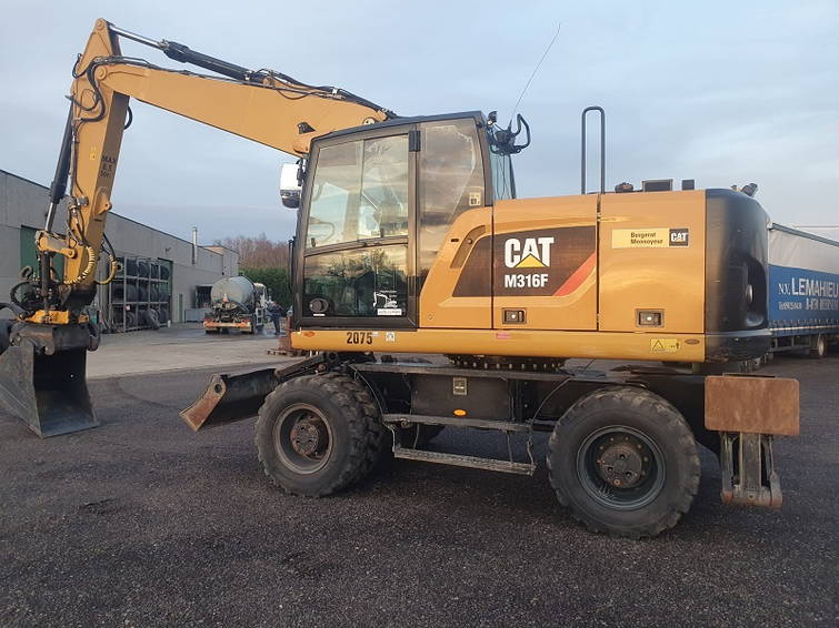 Caterpillar M316F - mobile excavator - Tilrotator Engcon 8