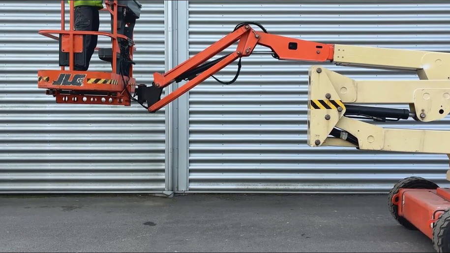 JLG E450AJ 2