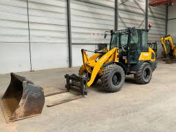 Kubota R 090