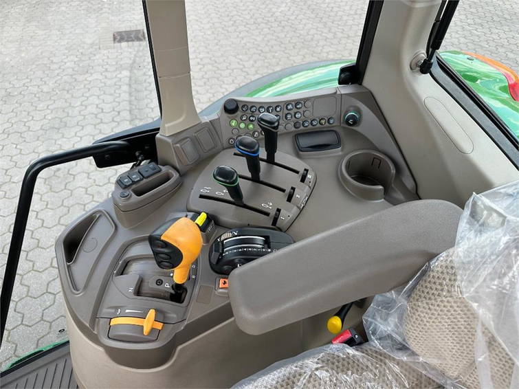 John Deere 6110M NEU 14