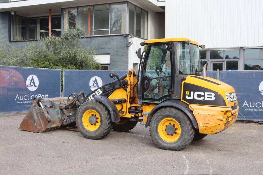 JCB 409 3