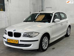 BMW 1-serie 116i Introduction | Airco | Schade