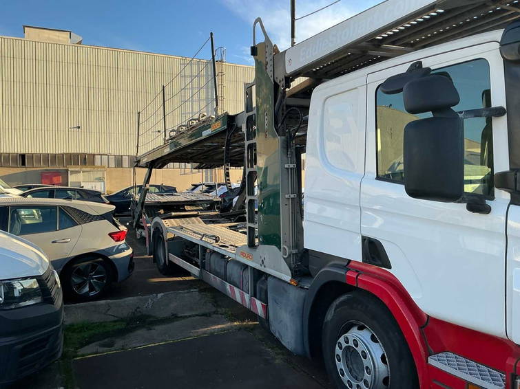 Scania P410 Autotransporteur 9