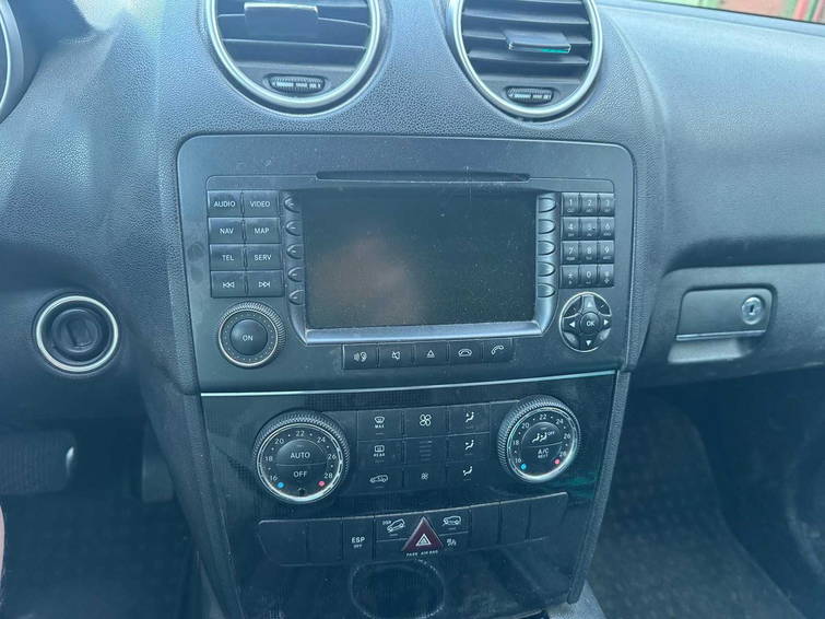 Mercedes-Benz M-klasse 320 CDI 19