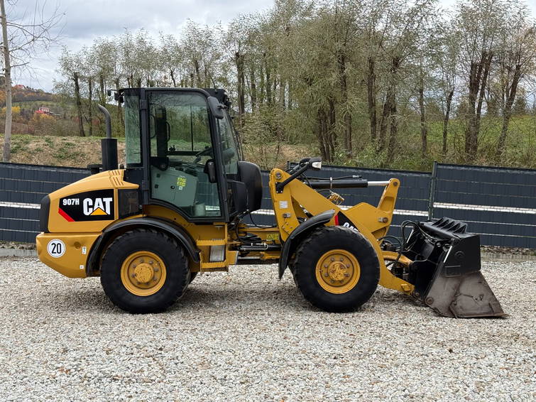 Caterpillar Caterpillar CAT 907 H Ładowarka 24
