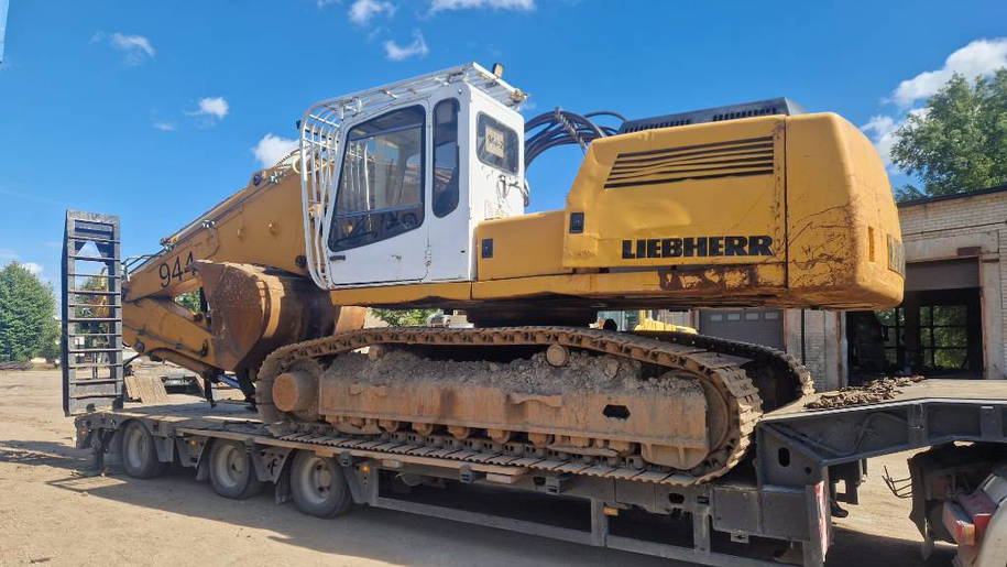 Liebherr 944 1