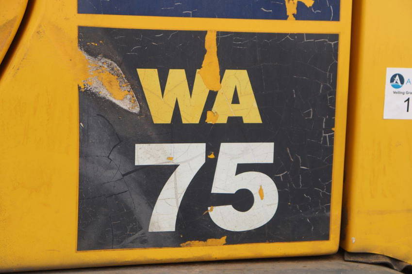 Komatsu WA 75-3 16