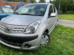 Nissan Pixo